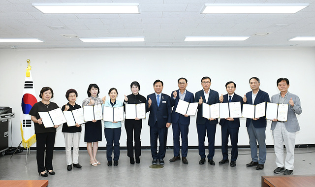 0928 구리시, 시민의 눈으로 시정 살핀다…시민감사관 12명 위촉2.jpg
