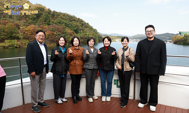 수변관광 및 생태교육 활성화를 위한 양평군의회 비교시찰(가평크루즈 시찰).jpg
