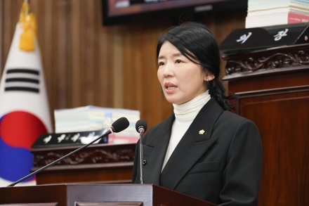 “자료는 틀리고 제출은 늦고, 조직문화까지”…이충우 시장 ‘행정 관리 책임’ 도마