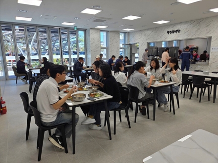 여주시, 노인일자리 공동체 사업단 ‘맛뚜루식당’ 오학동 문화복지센터서 확장 오픈