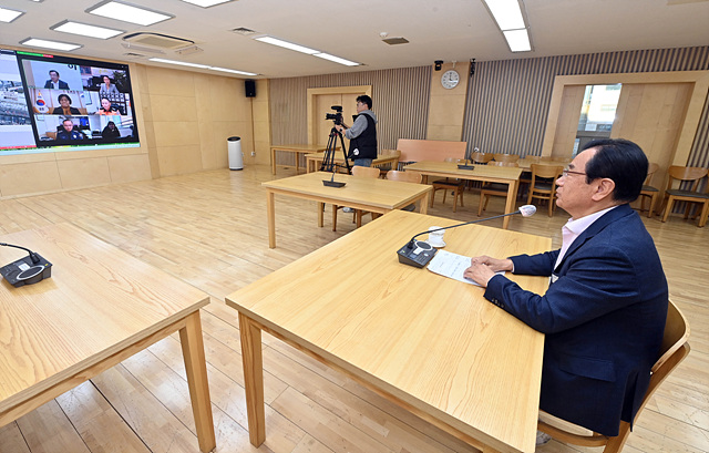 ‘전국 최초’ 하남시, 기관장·민원인 ‘화상 소통’… 벽 허문 ‘원팀 행정’