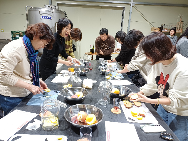 관고동의 겨울 와인향기로 물들이다…12월 로망학습 와이너리 탐방