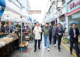 지역경제 상생발전 업무협약 이행 위한 더본코리아 백종원대표 여주 전통시장 방문해 상권 활성화 점검