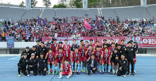 용인FC, 창단 ‘첫 승’…리그 순위 한 단계 상승
