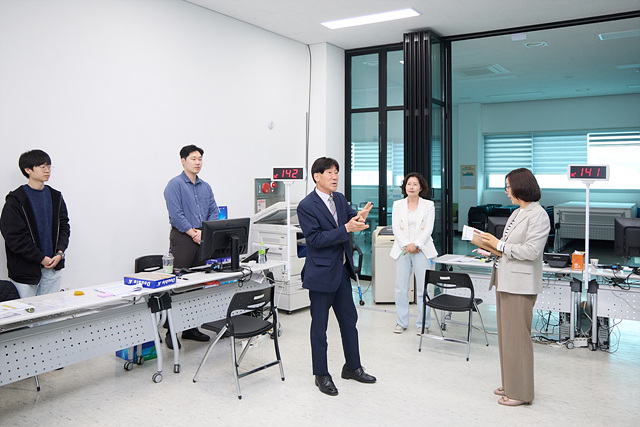여주시, 고유가 피해지원금 지급 첫날 현장 점검