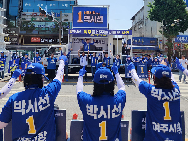 “가남산단 첨단산업 유치, 강천역 추진, 규제 합리화, 농민소득 지원까지 중앙정부와 함께 뒷받침하겠다”
