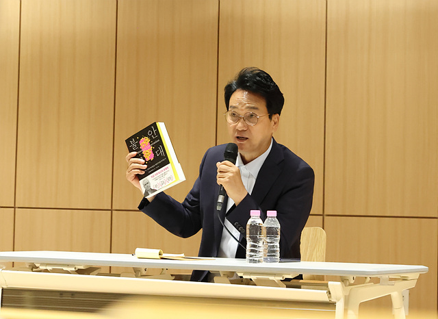 안민석 경기도교육감 당선인, 광주·성남 경청투어 “학교 현안, 학생 중심으로 풀겠다”