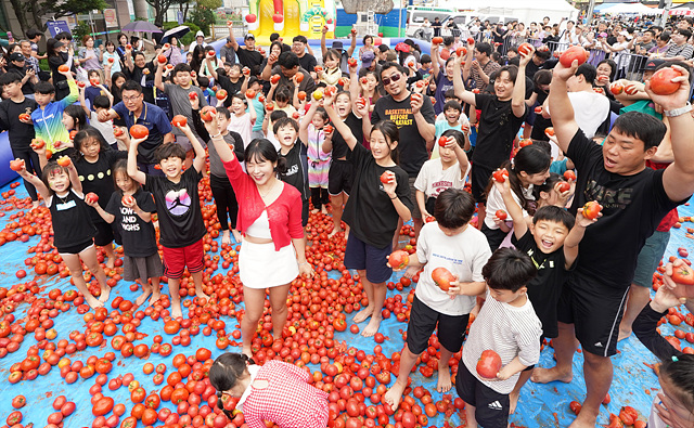 물(水)맑은 퇴촌, 물(紅)오른 토마토 제24회 퇴촌토마토거리축제