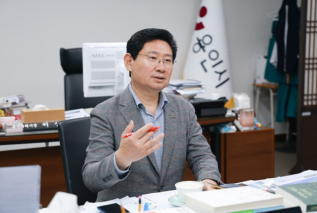 이상일 용인특례시장, “정부는 용인 국가산단 조성 지연 책임을 느끼고 앞으로 해야 할 일들을 속도감 있게 진행해야 한다”