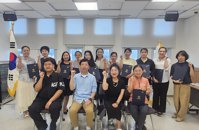 이천시가족센터, 결혼이민자 「간병사 양성과정」 전원 수료