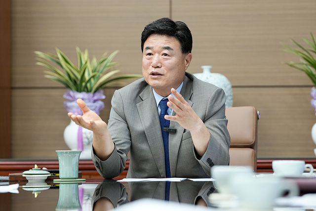 제10대 광주시의회, 박상영 의장 인터뷰… “현장 중심의 열린 의회, 시민만 바라보고 뛰겠다”