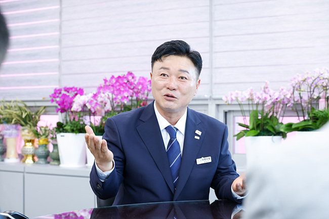 [민선 9기 출범 특집]성수석 이천시장 “내 삶은 없다, 오직 시민만 본다… 반도체·역세권 혁신에 올인”