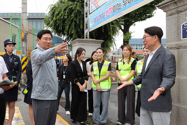 이상일 용인특례시장, 왕산초 교통지도봉사 참여