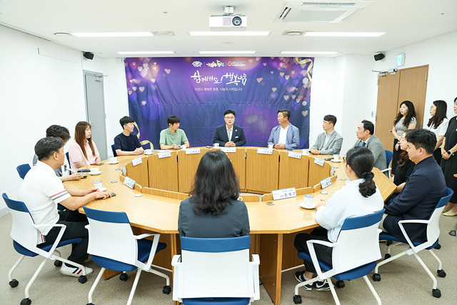 이천시, 「행복한동행」에 이어지는 따뜻한 나눔… 지역사회를 위한 성금·성품 기탁