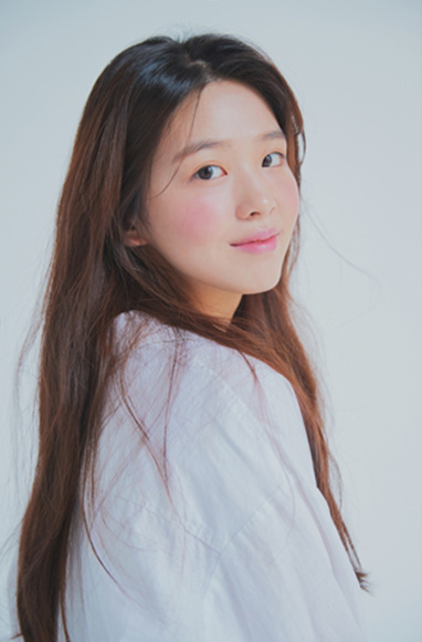 배우 김시은.jpg