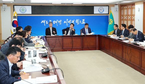 허 시장, 중요 예산사업 체계적 관리로 효율성 높여야_주간업무회의 (1).jpg