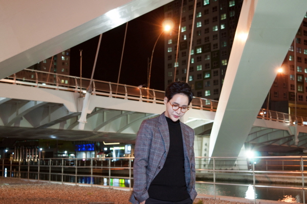 [크기변환]사본 -한류가수 신성훈 ‘2019월드스타대회’ 석상자리에 뜬다.jpg