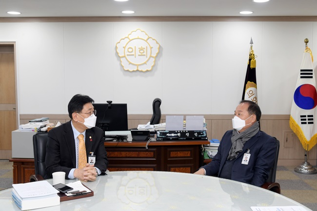 사진.JPG