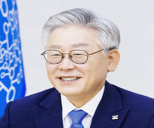 경기도지사이재명.jpg