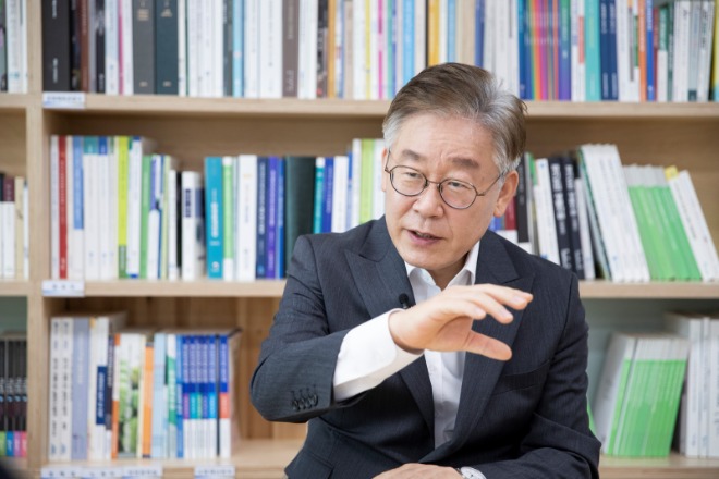 경기도지사 이재명1.jpg