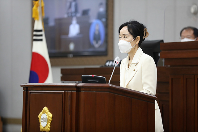 20210622_5수원시의회 이미경 의원, 수원시 공무직 근로자 불평등한 처우 개선해야.jpg