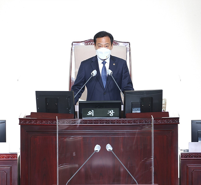 210713 장현국 의장, 제353회 임시회 1차 본회의 개회사 통해 방역강화 당부 (2).jpg