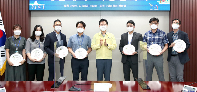 사진1-2. 적극행ㅈ어 우수공무원 시상.jpg