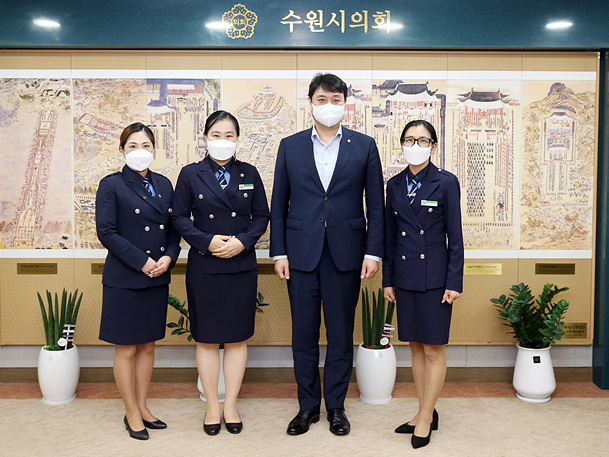 20210908_수원시의회 조석환 의장, 수원시 녹색어머니회 간담회 참석.jpg