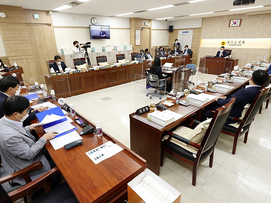 210908 의회운영위원회, 제354회 제1차 상임위원회 개최 (1).jpg