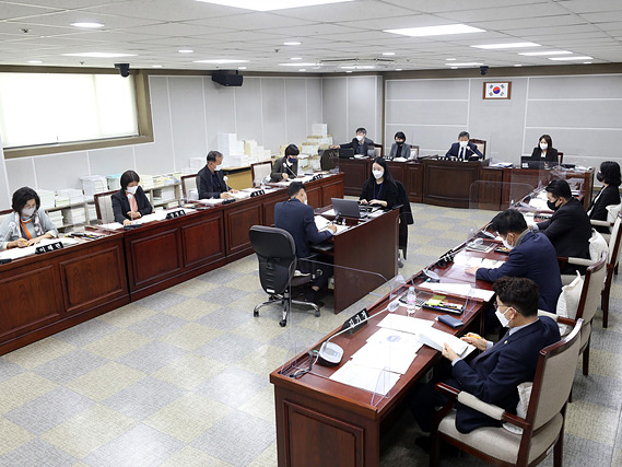 20211118_수원시의회 문화체육교육위원회, 2021년도 행정사무감사 돌입.jpg