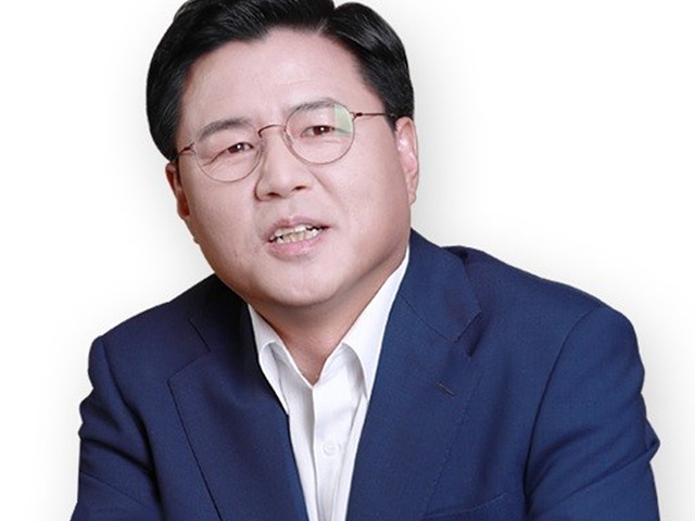 한대희 시장군포.jpg