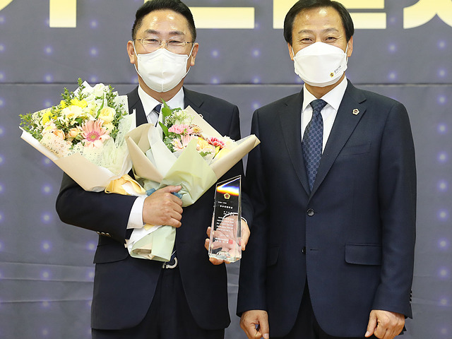 경기도의회 우수의정대상.jpg