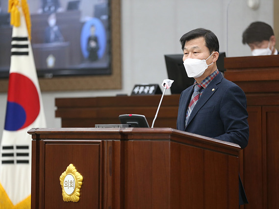 20220111_수원시의회 한원찬 국민의힘 대표, 대표연설 통해 군공항 이전, 특례시 등 현안 지적.jpg