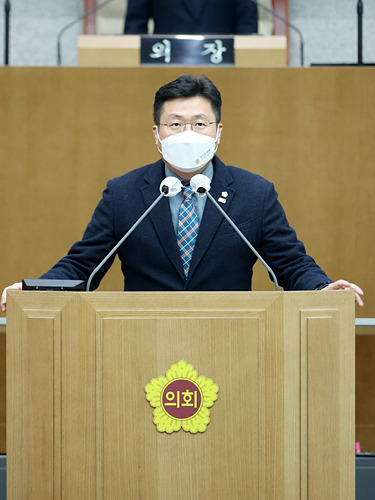 220207 김진일 의원, 미래 핵심산업인 우주산업, 경기도가 앞장서자 5분 발언 (3).jpg