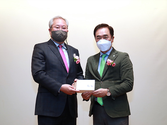 한승도_안중출장소장_명예퇴임식01 (1).jpg