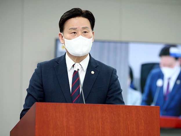 220324 최종현 의원, 경기도 장애인 보조견 보급 촉진 지원 조례안 상임위 통과 (1).jpg