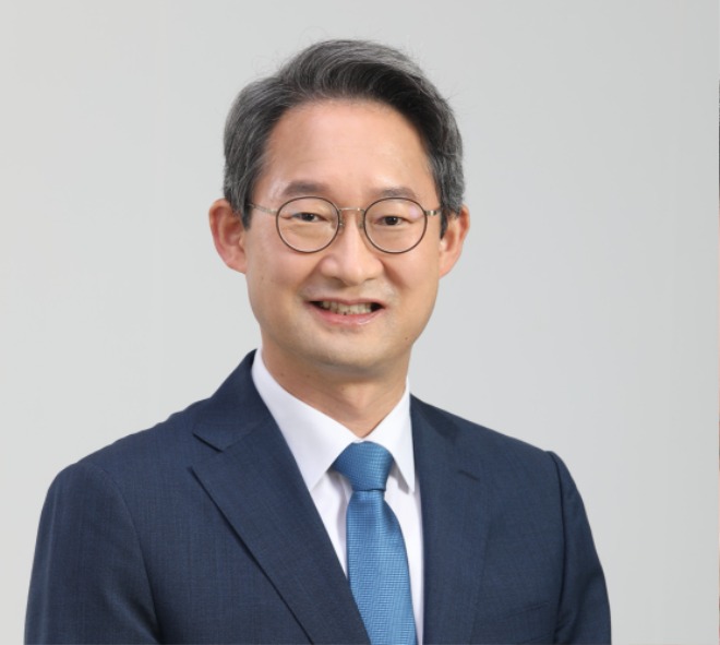 김희겸 예비후보 상반신.jpg