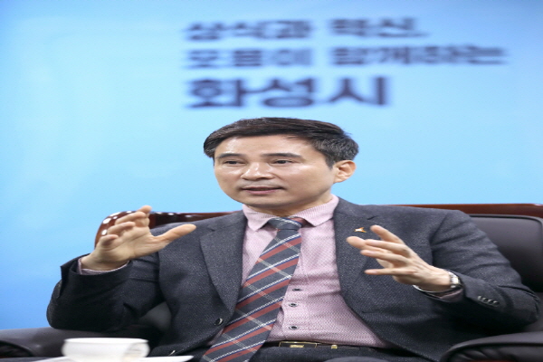 시장화성서철모.JPG