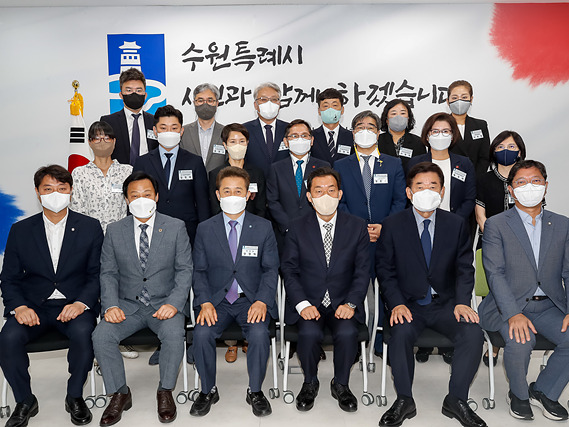 인수위 현판식2.jpg