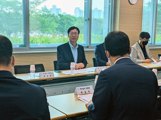 2-2. 동서균형발전특별위원회.jpg