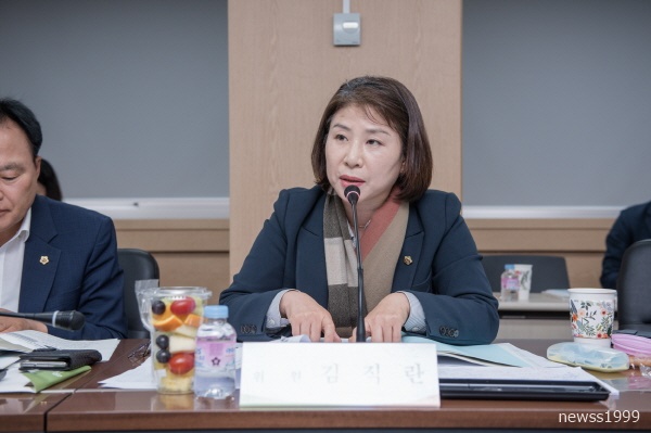 김직란1.jpg