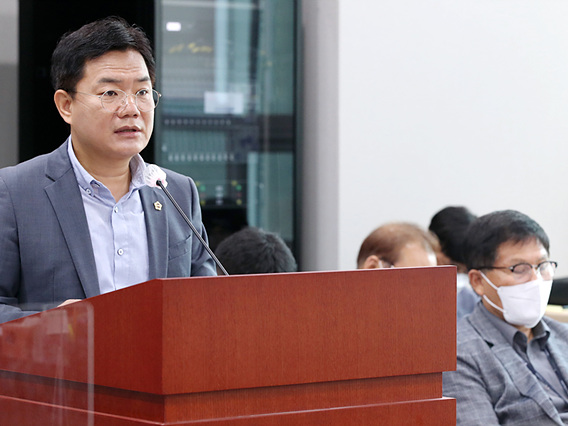 220622 임채철의원,영어회화전문강사 인력풀 운영 조례안 제정추진.jpg