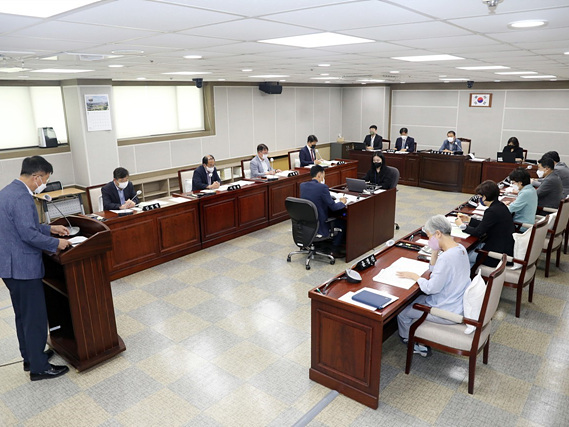20220718 수원특례시의회 문화체육교육위원회 주요업무보고.jpg