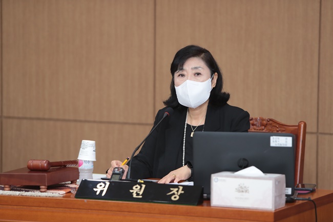 송옥란 산업건설위원장.jpg