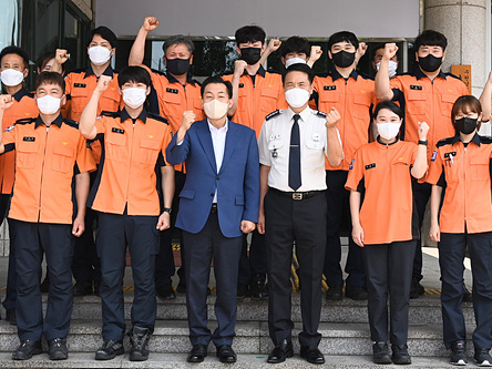 이재준 수원특례시장, 수원남부소방서·수원소방서 방문해 직원들 격려.jpg