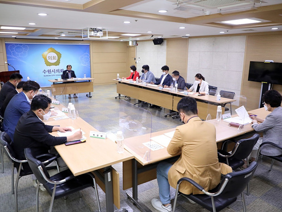 20220804 수원특례시의회 예결특위1.jpg