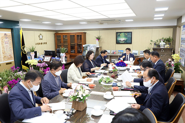 20220819 의장단회의(1).jpg
