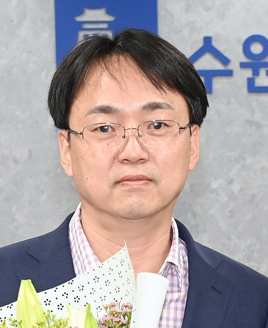 수원시, 개방형 직위 감사관으로 원성연 감사관 임용.jpg