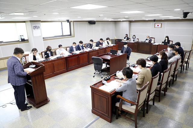 20220901 수원특례시의회 예산결산특별위원회.jpg