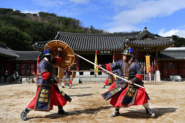 “올 추석도 수원에서 알차게 보내세요” (2).jpg